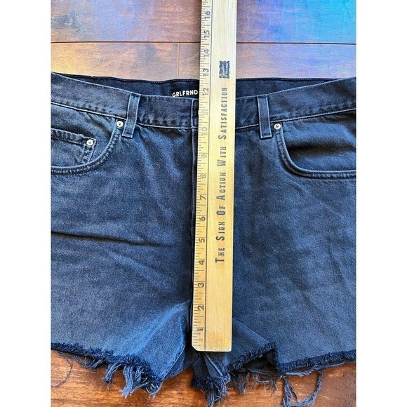 GRLFRND Black Washed Cut Off High Rise Summer Festival Short Size 31 - Picture 5 of 8